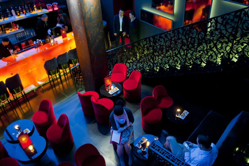 Buddha-Bar Hotel Budapest Klotild Palace 外观 照片 The bar at the Mandarin Oriental