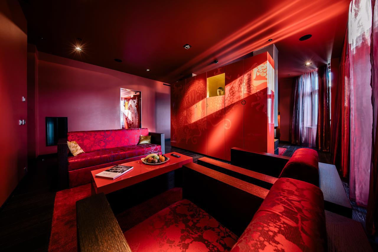 Buddha-Bar Hotel Budapest Klotild Palace 外观 照片 The interior of the nightclub